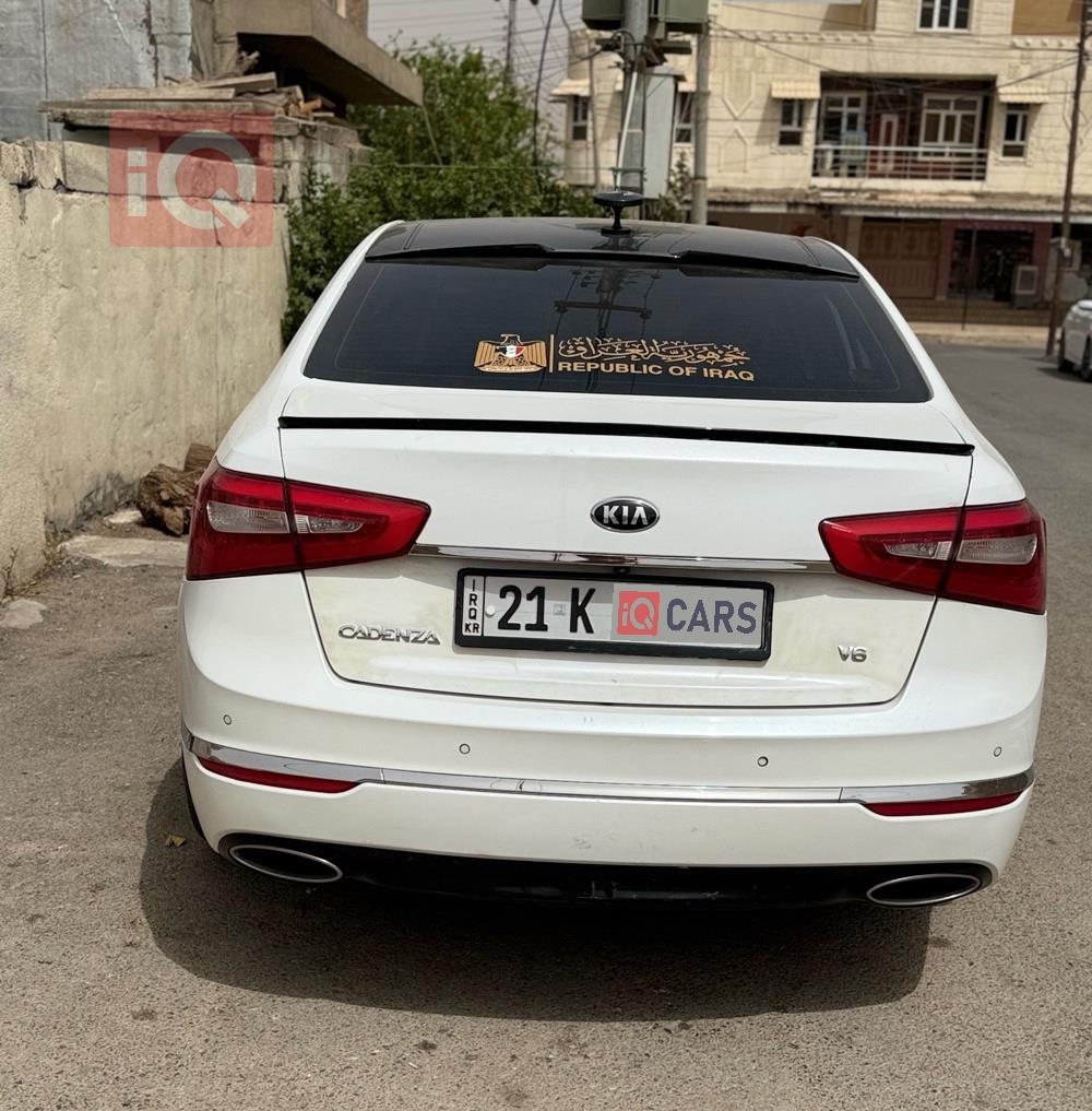 Kia Cadenza